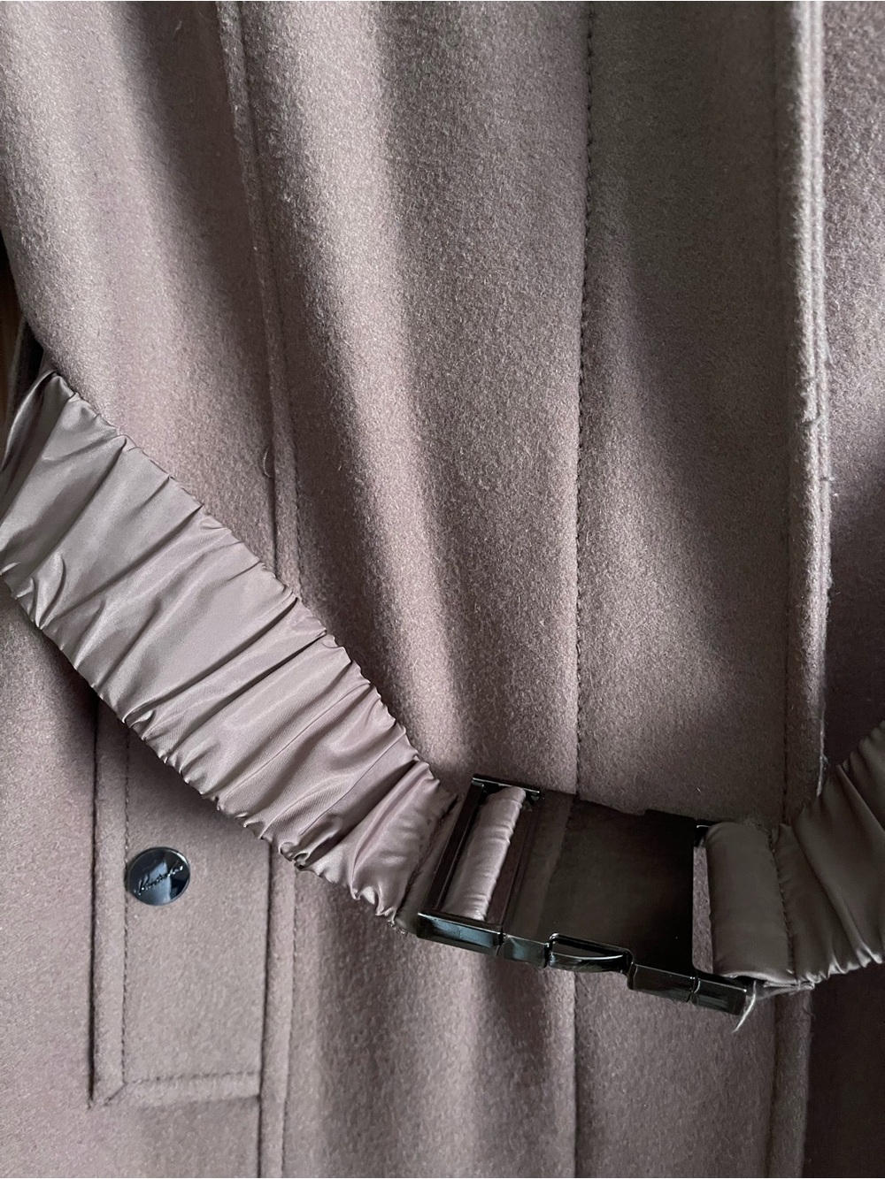 Kenneth Cole New York Taupe Quilted-Sleeve Trench Coat with Faux Fur Trim - Picture 3 of 10